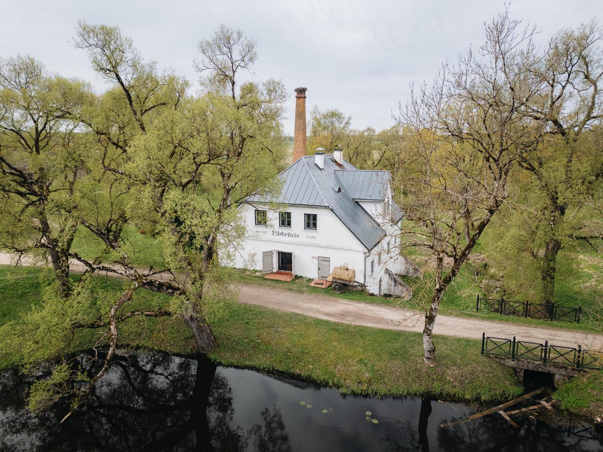 Odzienas Krogusmaja Rom bilde